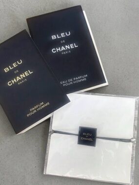 CHANEL Bleu De Chanel Bracelet & Fragrance Sample Set Collectible Gift NEW